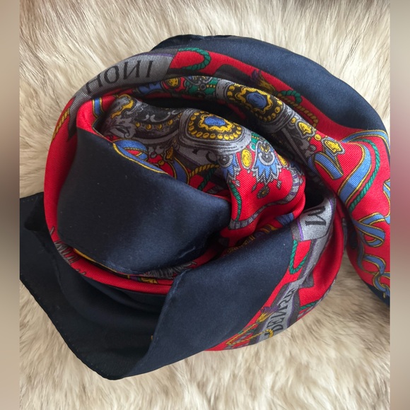 Silk twill scarf - Picture 11 of 11